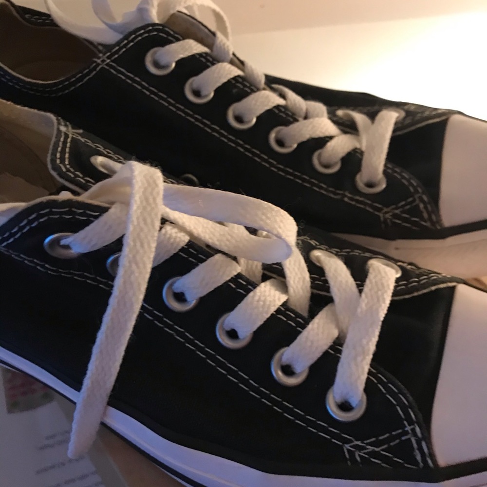 Converse All Stars low ladies sneakers size 8
